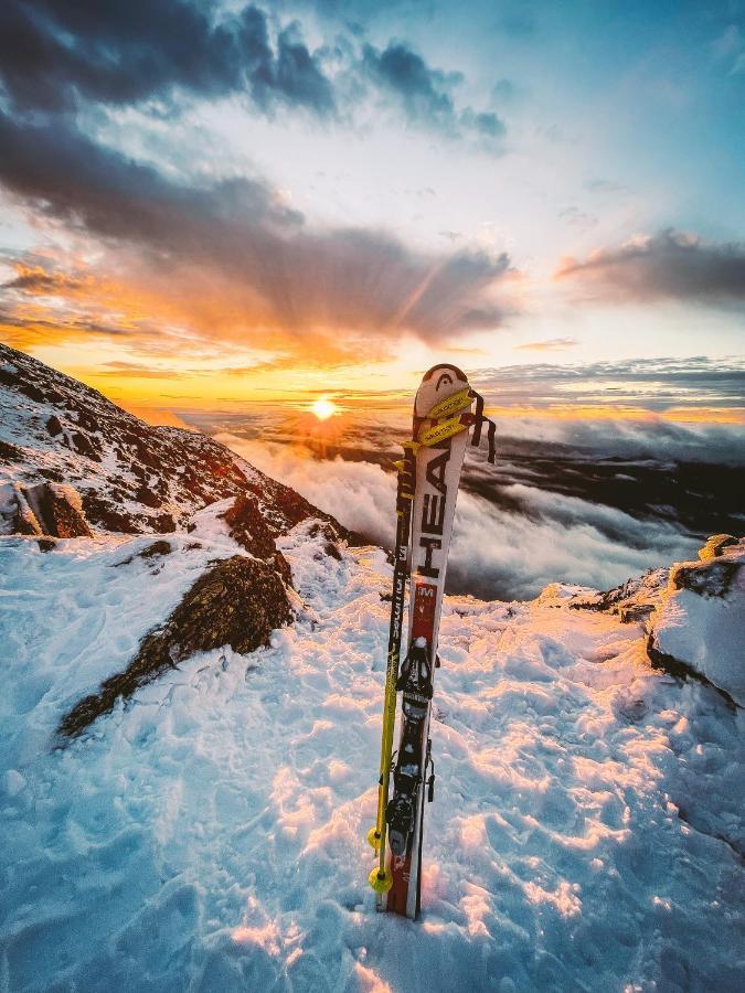Hotel Ajax Ski Club Mount Buller Esterno foto
